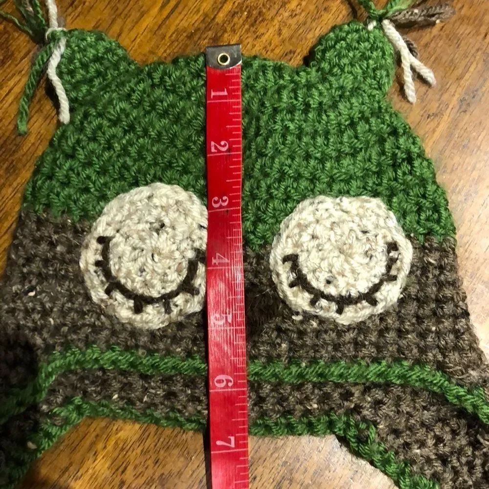 Kids Hand Knit Owl Hat w/Tie